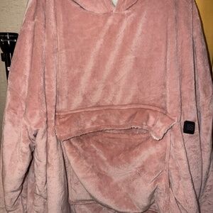 Pink Blanket with built in heater